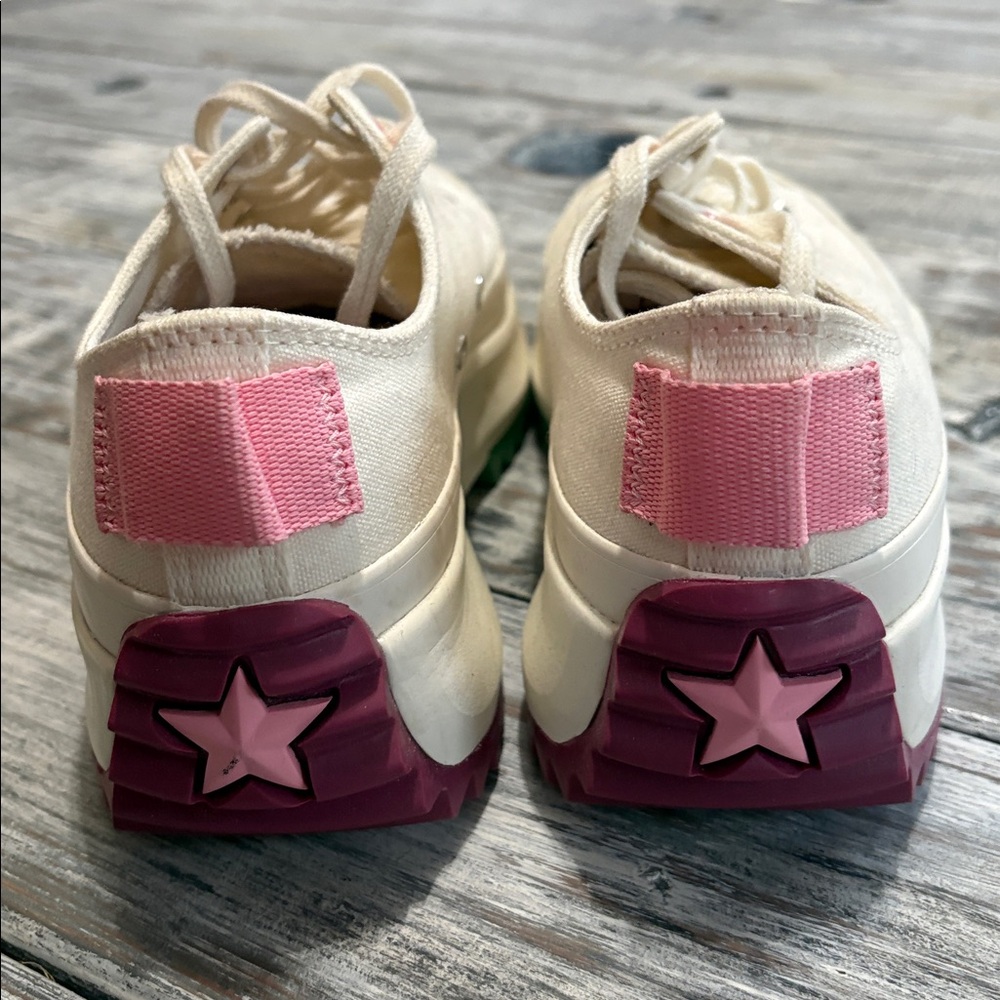 NWOT, Converse platform sneakers, men’s size 9, women’s size 10.5